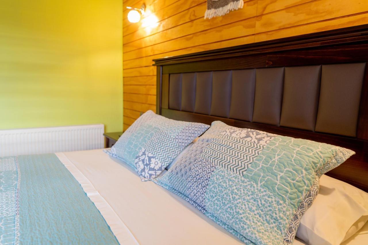 Casa Lucy Bed & Breakfast Puerto Natales Bagian luar foto