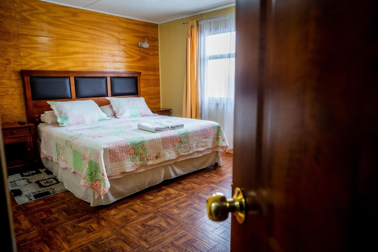 Casa Lucy Bed & Breakfast Puerto Natales Bagian luar foto
