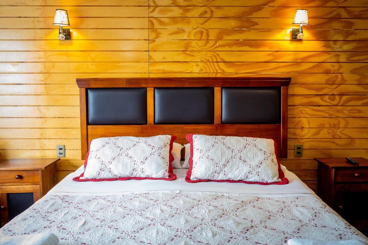 Casa Lucy Bed & Breakfast Puerto Natales Bagian luar foto
