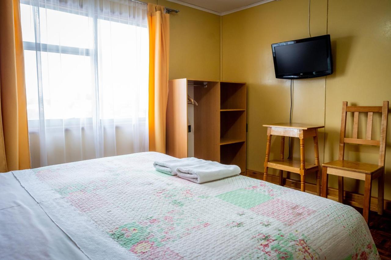 Casa Lucy Bed & Breakfast Puerto Natales Bagian luar foto