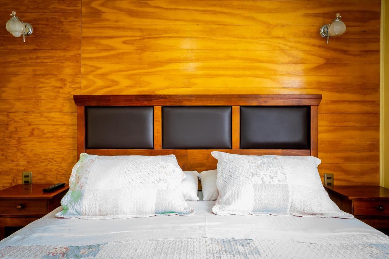 Casa Lucy Bed & Breakfast Puerto Natales Bagian luar foto