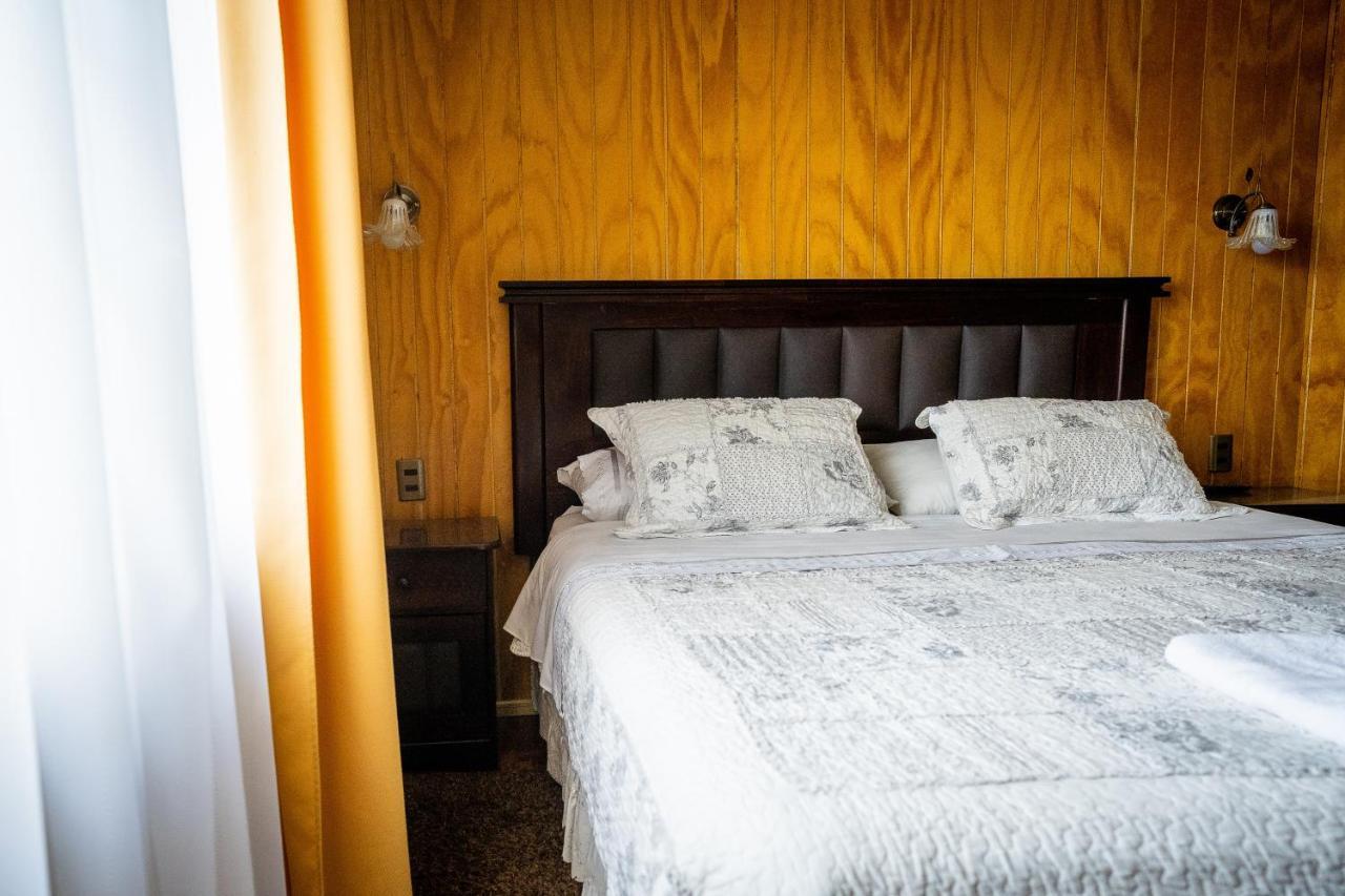Casa Lucy Bed & Breakfast Puerto Natales Bagian luar foto