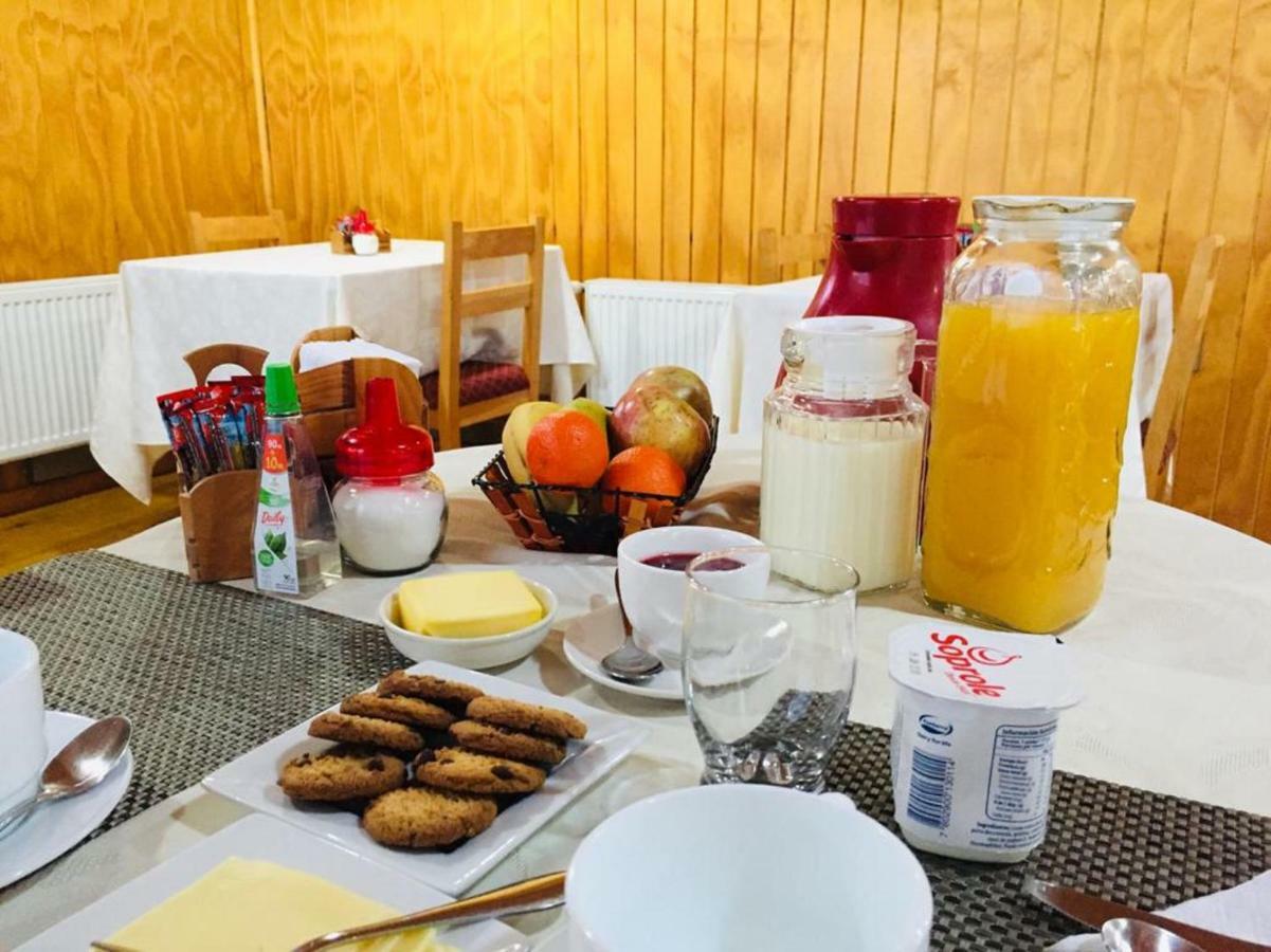 Casa Lucy Bed & Breakfast Puerto Natales Bagian luar foto
